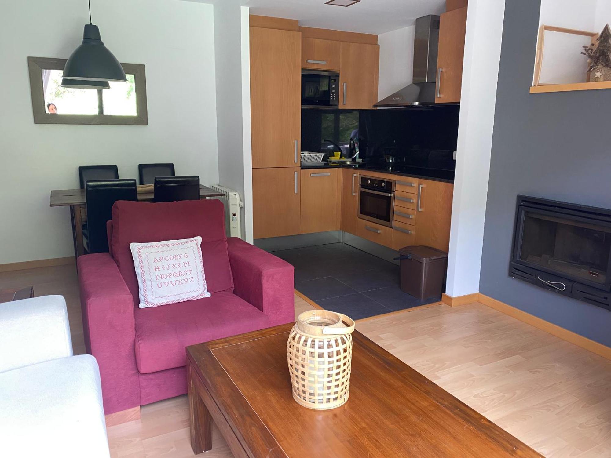Apartament Hug Roger Valencia D'Aneu Exterior foto