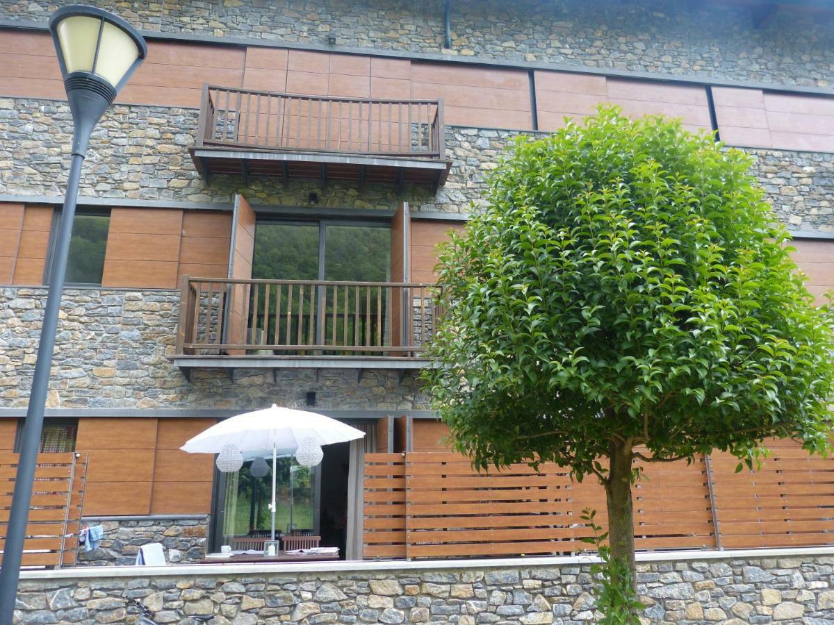 Apartament Hug Roger Valencia D'Aneu Exterior foto